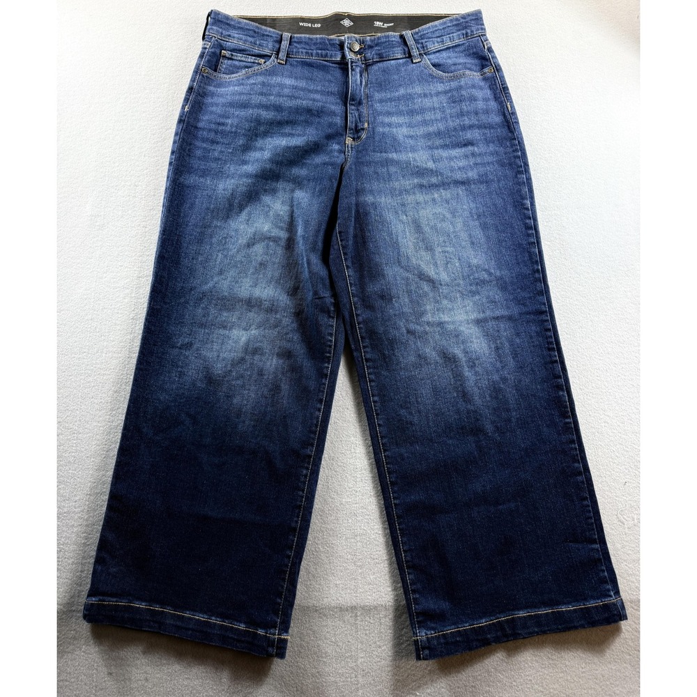 St. John's Bay Wide Leg Jeans Womens 18W Stretch Denim Short High Rise 40x28